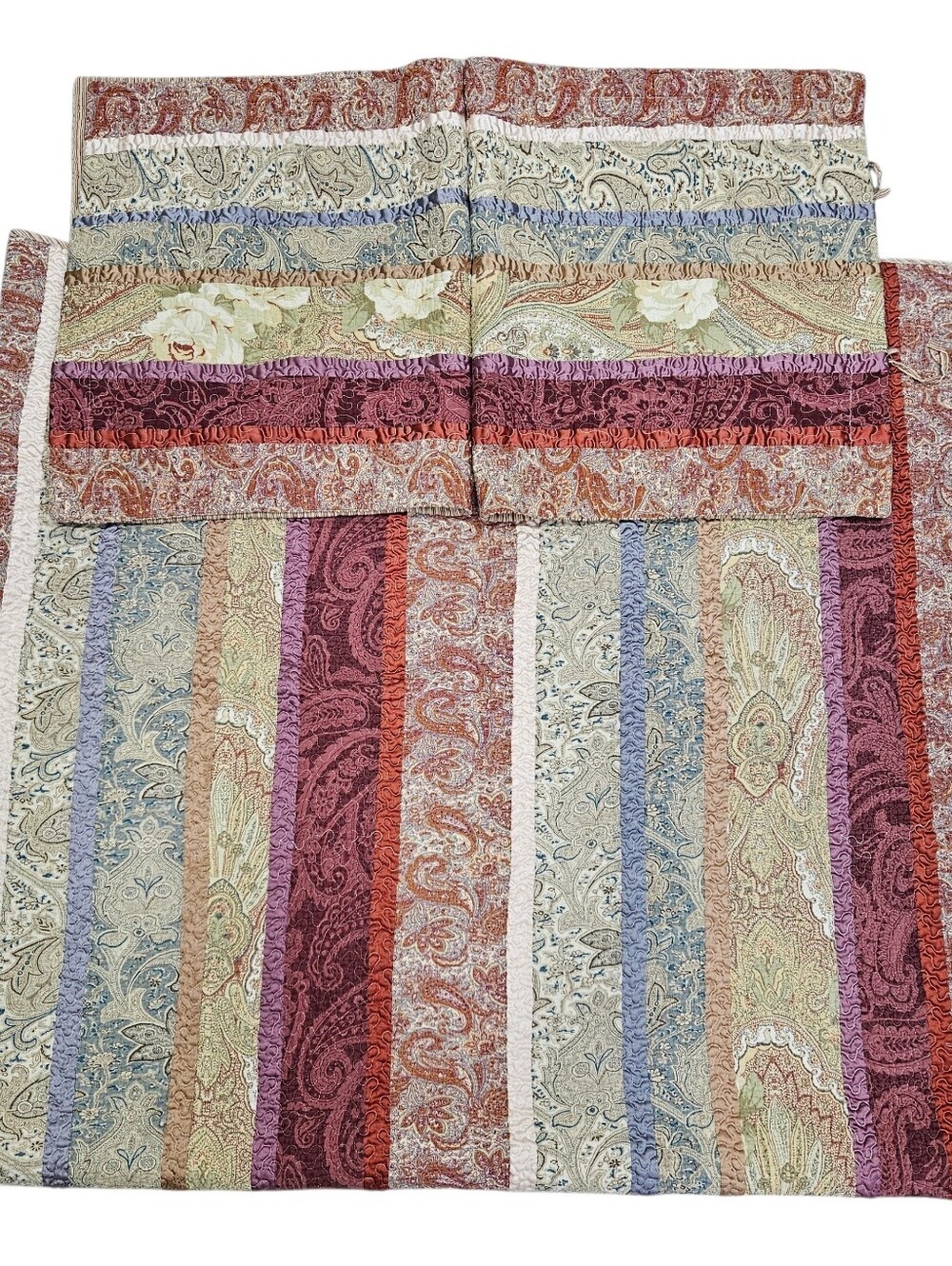 Melange Home KING Multicolor Paisley Satin Stripe Quilt & Pillow Shams Cotton
